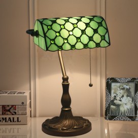 11 Inch European Stained Glass Table Lamp